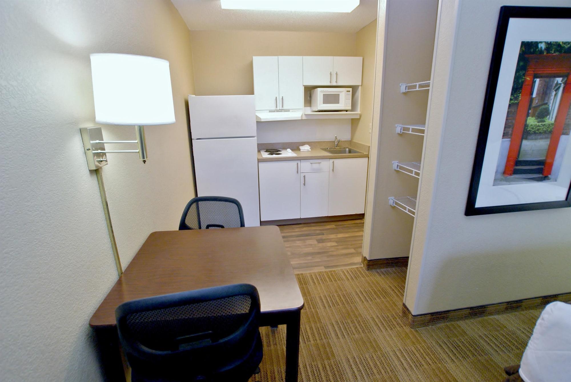 Extended Stay America Suites - Tulsa - Central Buitenkant foto