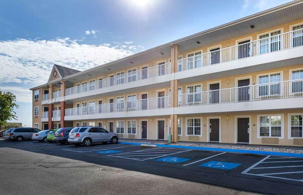 Extended Stay America Suites - Tulsa - Central Buitenkant foto